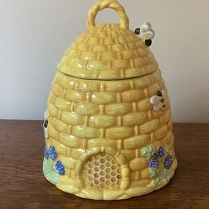 Vintage Beehive Cookie Jar Canister by Global Designs Connections Kate Williams